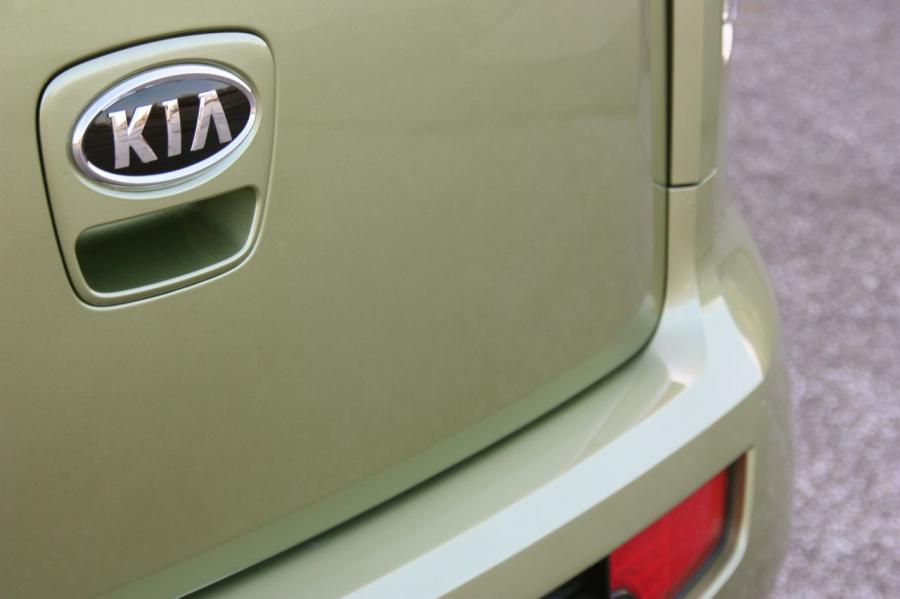  Kia Soul 2010 года  (фото 41 из 49)